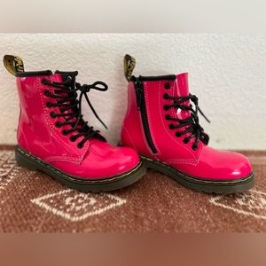 lIKE NEW- KIDS Doc Marten Boots